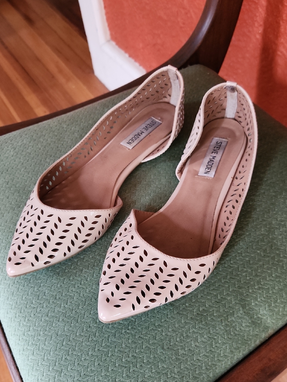 Steve Madden Blush Laser-Cut Pointed-Toe Flats